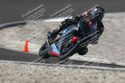 media/Nov-01-2025-TrackDaz (Sat) [[2b4d5192bc]]/A Group/12pm (Turn 2 (Outside)/